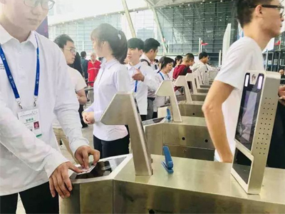 會展人臉識別%會展%%人臉識別%二維碼%展會入場人臉閘機閘機 哪家好？價格怎么樣？代理招商，生產廠家，價格，哪家好，多少錢，品牌，報價，廠家，哪個公司好