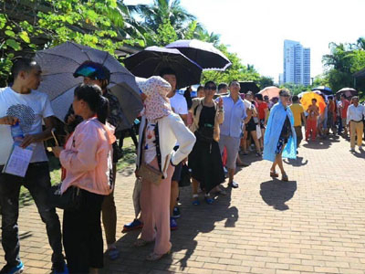 今年首個(gè)高溫預(yù)警，烈日下的人臉識(shí)別通道閘機(jī)能否“扛得住” 哪家好？?jī)r(jià)格怎么樣？代理招商，生產(chǎn)廠家，價(jià)格，哪家好，多少錢，品牌，報(bào)價(jià)，廠家，哪個(gè)公司好