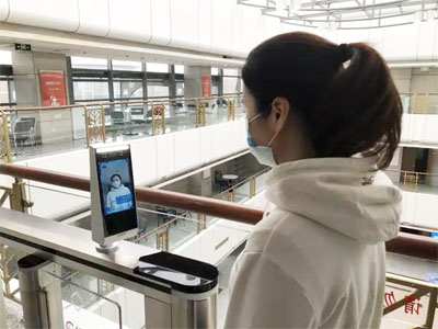 防疫功臣,北京連續(xù)9天無新增確診病例,路可路美人臉測溫閘機功不可沒 哪家好？價格怎么樣？代理招商，生產(chǎn)廠家，價格，哪家好，多少錢，品牌，報價，廠家，哪個公司好 