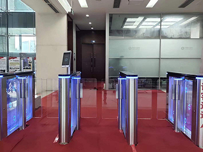 人臉識(shí)別閘機(jī)成通道行業(yè)新趨勢(shì) 哪家好？?jī)r(jià)格怎么樣？代理招商，生產(chǎn)廠家，價(jià)格，哪家好，多少錢，品牌，報(bào)價(jià)，廠家，哪個(gè)公司好 