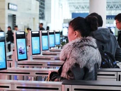 健康碼出入境口岸健康碼驗證人臉測溫閘機測溫 哪家好？價格怎么樣？代理招商，生產廠家，價格，哪家好，多少錢，品牌，報價，廠家，哪個公司好